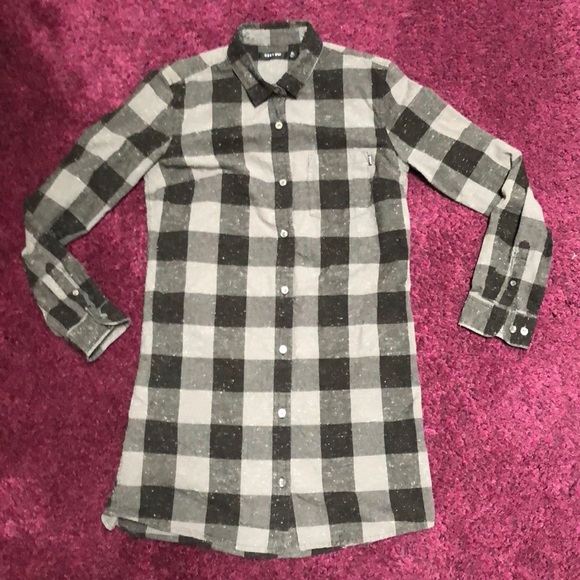 Long Flannel - Picture 1 of 5